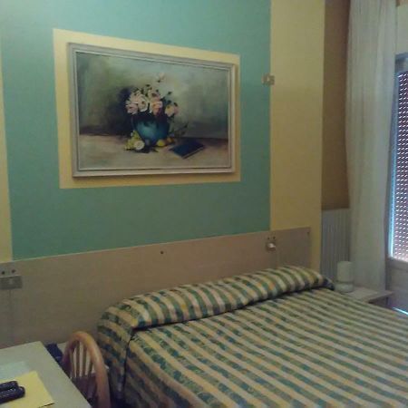 Hotel Cristallo Peschiera del Garda Eksteriør bilde