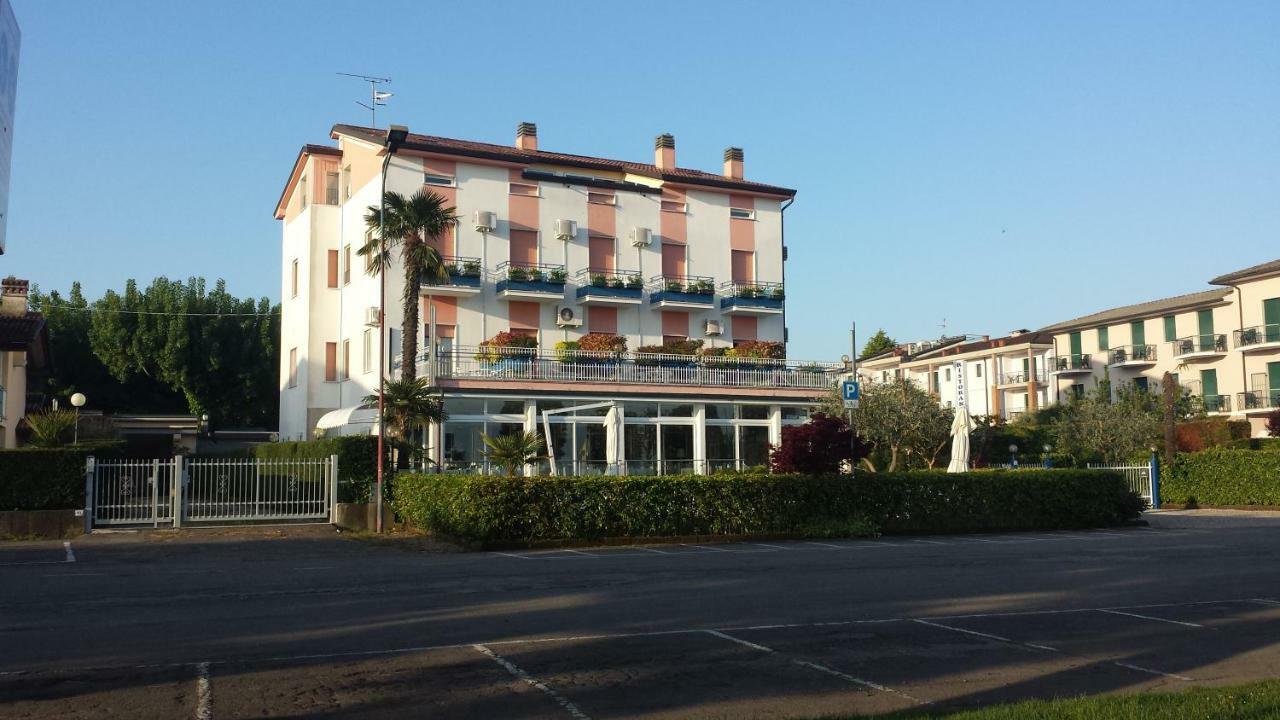 Hotel Cristallo Peschiera del Garda Eksteriør bilde