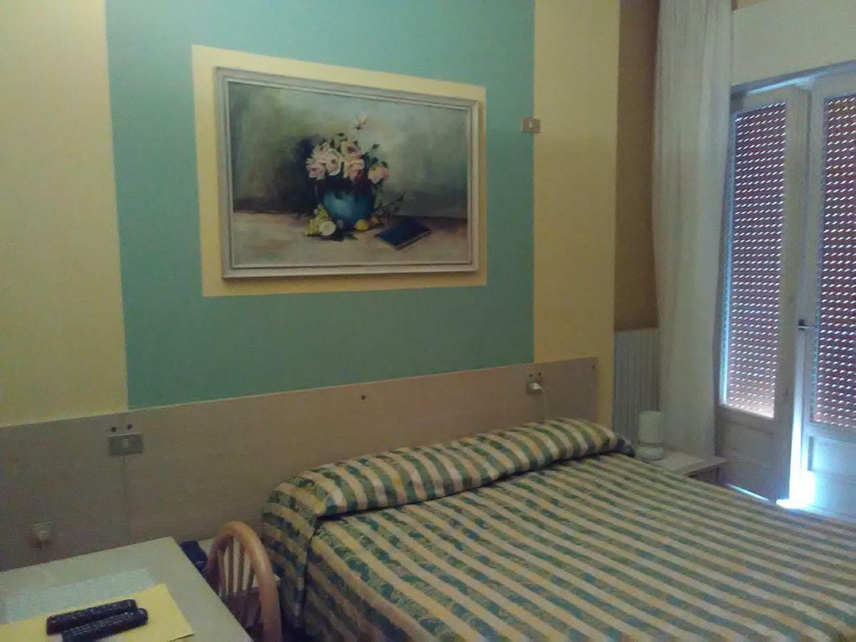 Hotel Cristallo Peschiera del Garda Eksteriør bilde